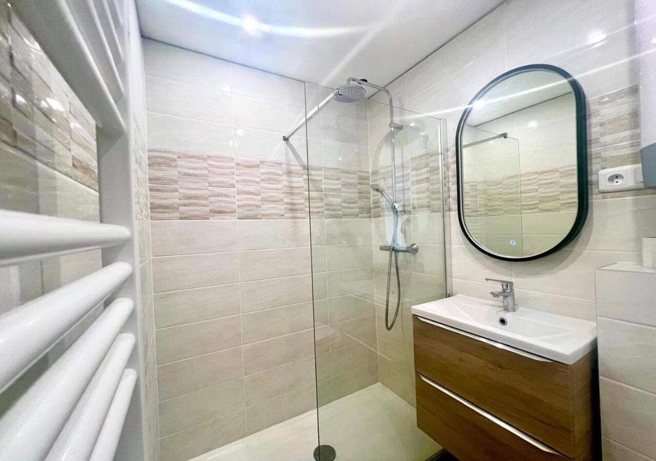 Apartment Eclat Marine 3 Etoiles - Vue - Parking-clim-plage A 20 Metres - Capitalchic Services Saint-aygulf *